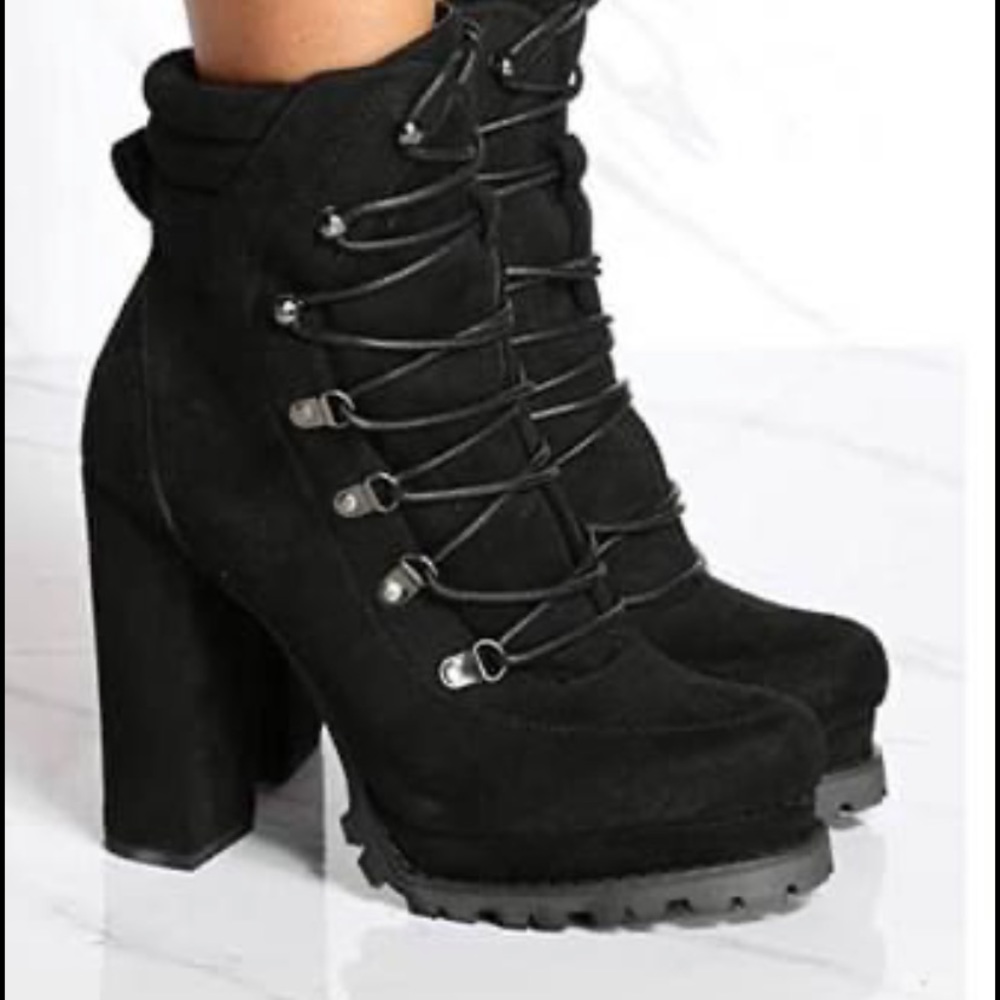 Liliana Lace up bootie